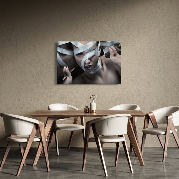 Slika žene s vrpcom (90x60 cm)