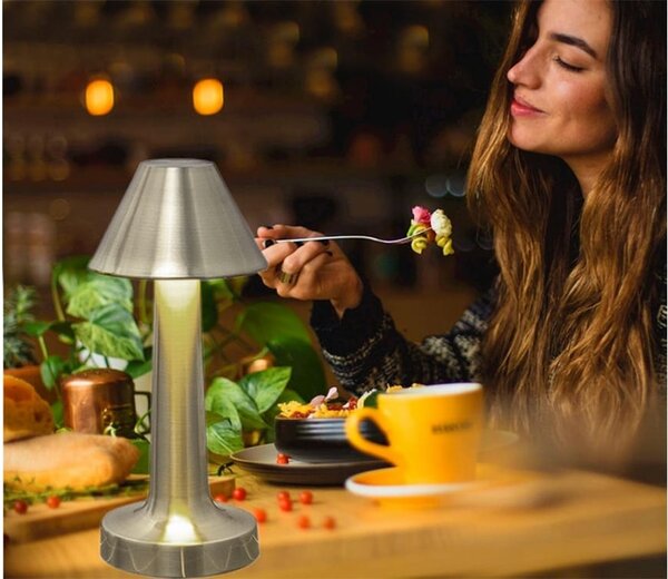 Ledena metalna baterija. 1500mah stolna lampa na dodir usb 3 boje osvjetljenja srebrna