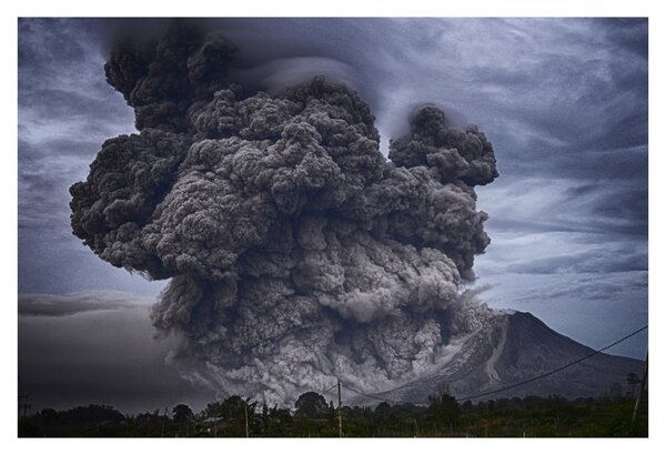 Slika - Erupcija vulkana (90x60 cm)