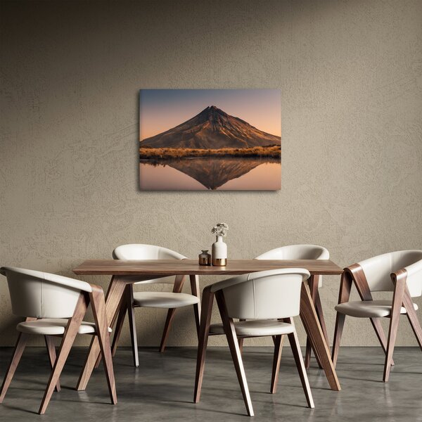 Slika odsjaj planine Taranaki, Novi Zeland (70x50 cm)