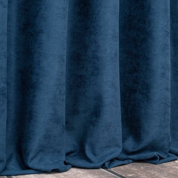 Zatamnjujuća dekor tkanina Dark Blue Glow plava vis. 3,00 m