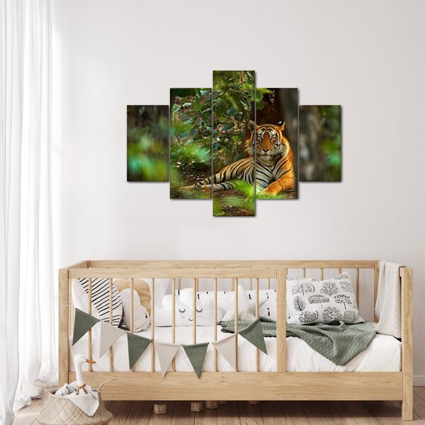 Slika počivajočega tigra (150x105 cm)