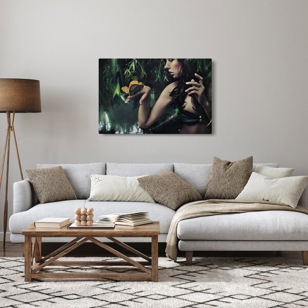 Slika graciozne ženske z metuljem (90x60 cm)