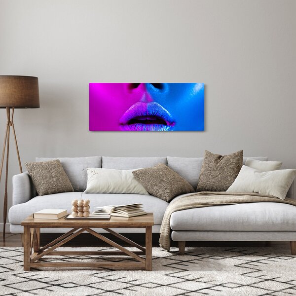 Slika obarvanih ustnic (120x50 cm)