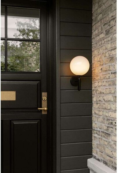 Nuura Aps Vanjska zidna lampa Miira, Ø 20 cm, crna/opal, prigušiva, Crno, Metal
