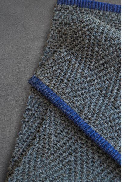Tamno zelena jutena staza 70x150 cm Notes – Mette Ditmer Denmark