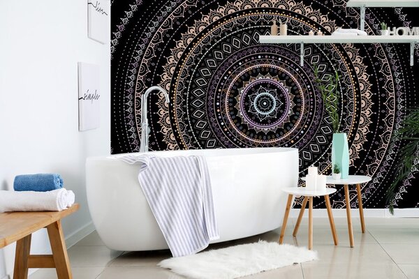 Tapeta Mandala s uzorkom sunca u ljubičastim nijansama