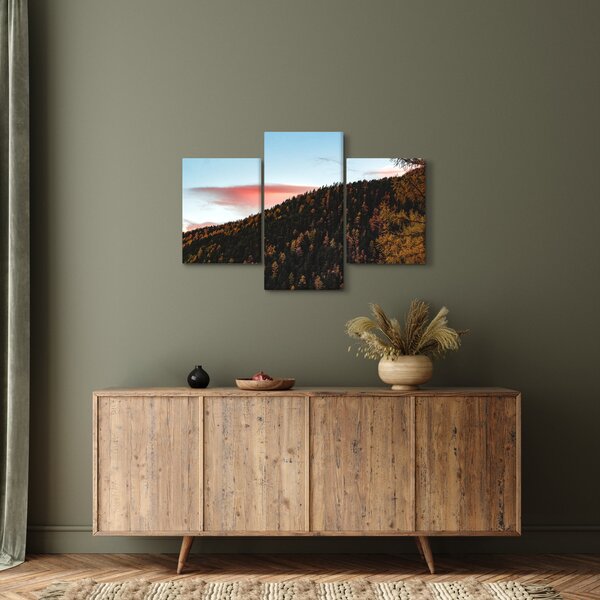 Slika crvenih oblaka iznad brda (90x60 cm)
