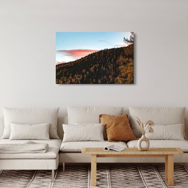 Slika crvenih oblaka iznad brda (90x60 cm)
