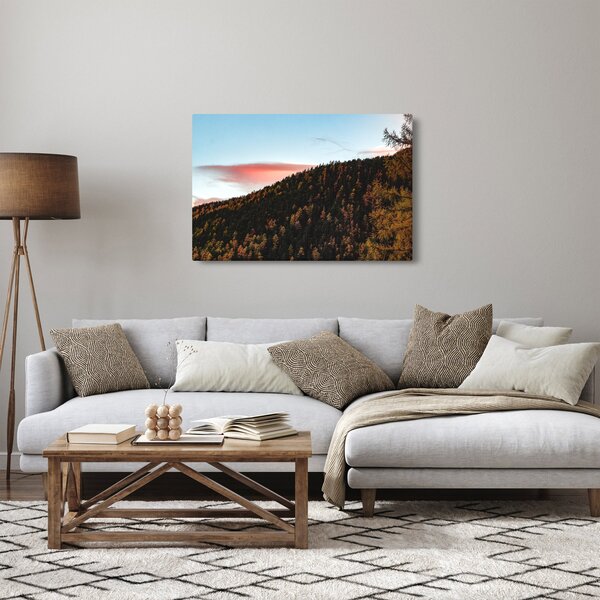 Slika crvenih oblaka iznad brda (90x60 cm)