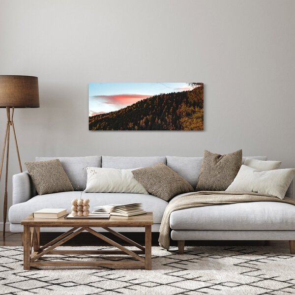 Slika crvenih oblaka iznad brda (120x50 cm)