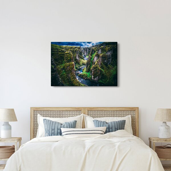 Slika - Rijeka u kamenoj dolini (90x60 cm)