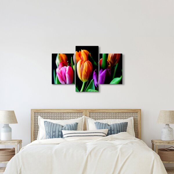 Slika tulipana na crnoj pozadini (90x60 cm)