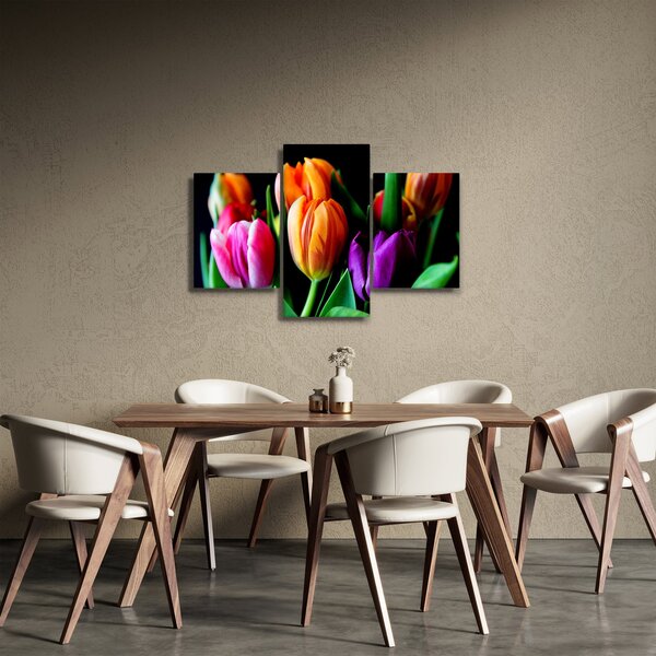Slika tulipana na crnoj pozadini (90x60 cm)