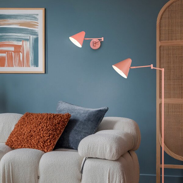 Trio Lighting Zidna svjetiljka Cosima, marelica, projekcija 54 cm, metal, Naranča, Dnevni boravak/blagovaonica, Metal