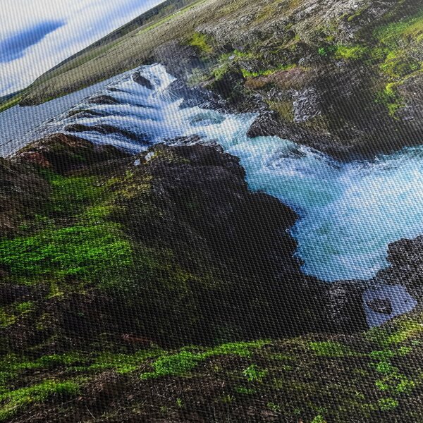 Slika slapa između stijena (90x60 cm)