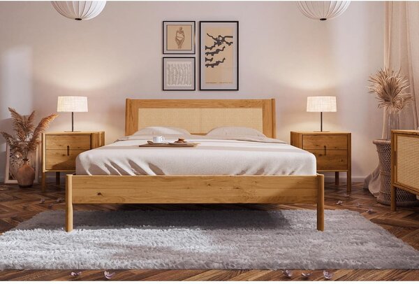Bračni krevet od hrastovine s uzglavljem od ratana 160x200 cm Pola - The Beds