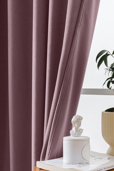 Svijetlo ljubičasta zamračujuća zavjesa VELVET 140x250 cm Sistem za vješanje: Traka za nabiranje