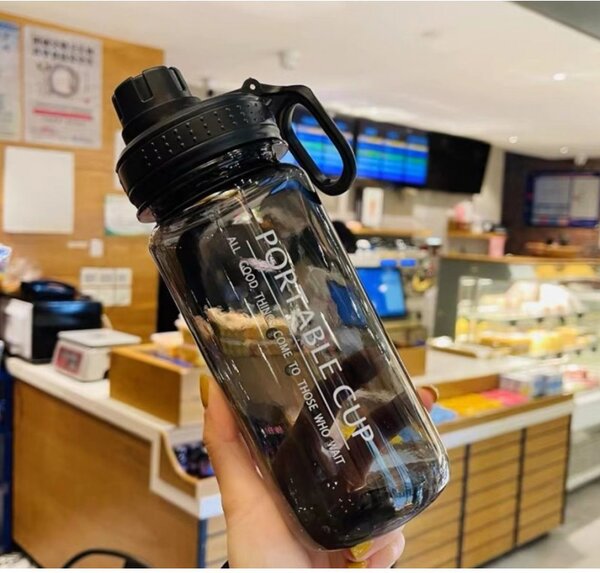 Boca za vodu, 600 ml, crna