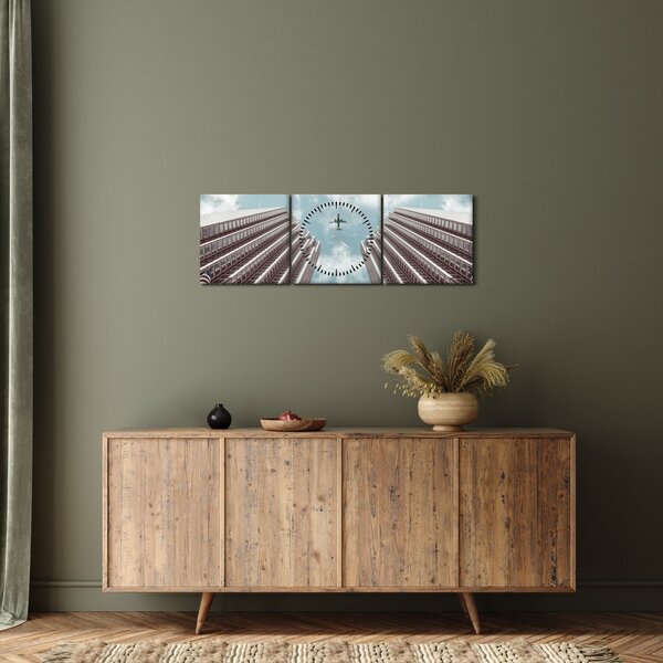 Slika aviona između zgrada (sa satom) (90x30 cm)