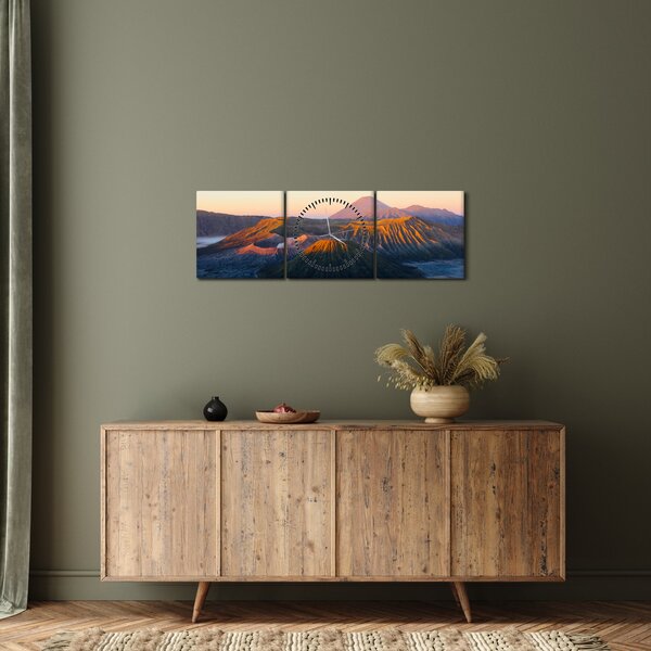 Slika planine Bromo u Indoneziji (sa satom) (90x30 cm)