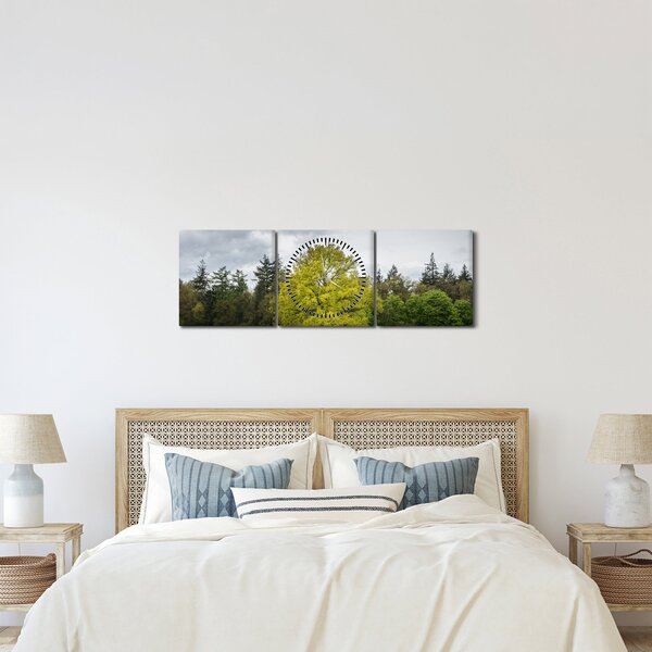 Slika zelenog stabla usred polja (sa satom) (90x30 cm)