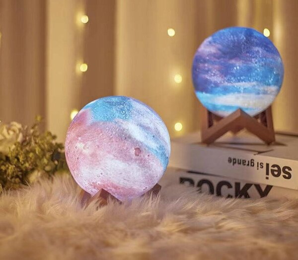 LED RGB 3D Mjesec s daljinskim upravljačem od 20 cm