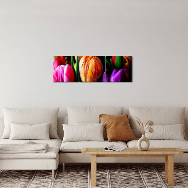 Slika tulipana na crnoj pozadini (sa satom) (90x30 cm)