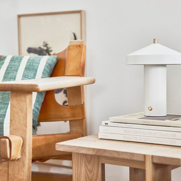 Pomoćni stol od punog hrasta 40x40 cm Oy – OYOY Living Design