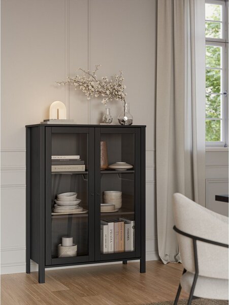 Crna vitrina od masivnog bora 90x120x40 cm Alessandra – Marckeric