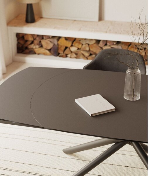 Proširiv blagovaonski stol s dodatnom pločom s keramičkom daskom 100x130 cm Yodalia – Kave Home
