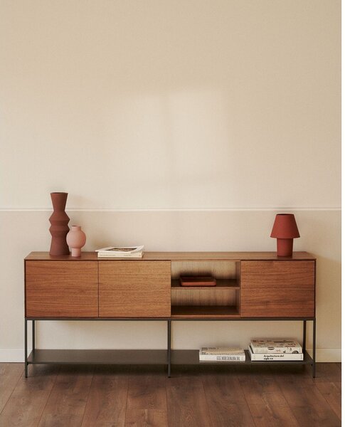 Niska komoda u dekoru oraha u prirodnoj boji 195x80 cm Vedrana – Kave Home