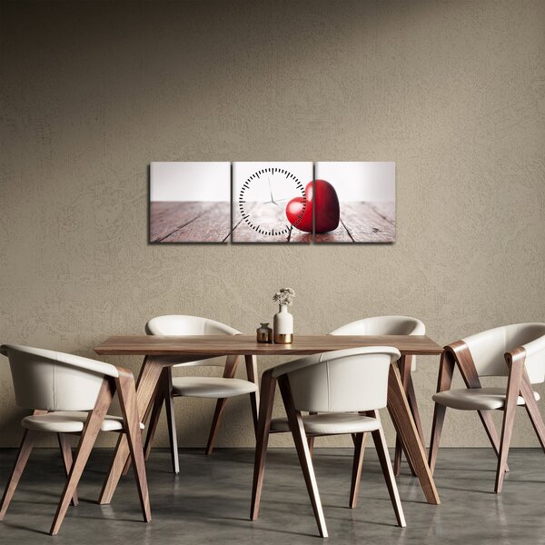 Slika lesenega srca (sa satom) (90x30 cm)