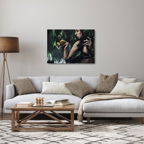 Staklena slika graciozne ženske z metuljem (70x50 cm)