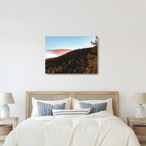 Staklena slika crvenih oblaka iznad brda (70x50 cm)