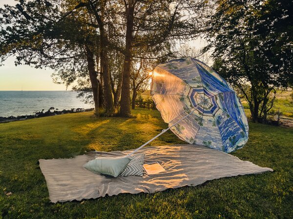 Plavo-bijeli suncobran SOLSTICE 180 cm