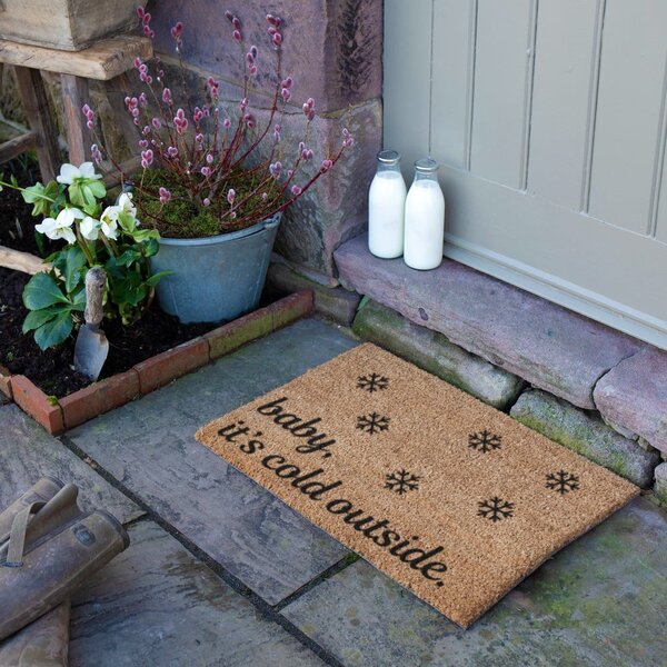 Otirač s božićnim motivom od kokosovih vlakana 40x60 cm Baby It's Cold Outside – Artsy Doormats