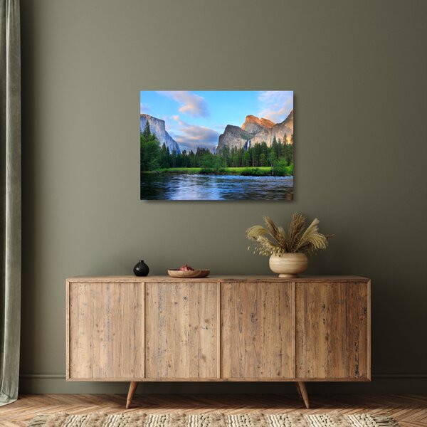 Staklena slika divljeg planinskog krajolika (70x50 cm)
