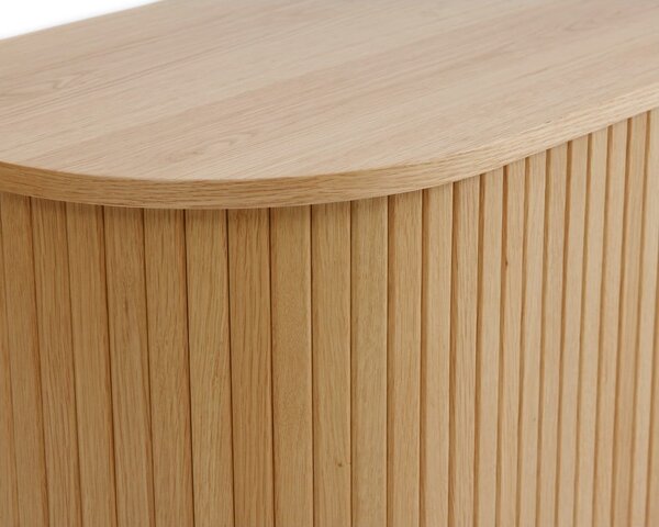 Komoda u dekoru hrasta s kliznim vratima u prirodnoj boji 120x76x45 cm Nola – Unique Furniture