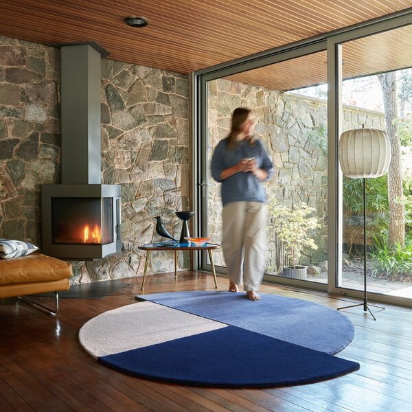 Plavi ručno rađen vunen okrugao tepih ø 150 cm Mia Segment – Flair Rugs