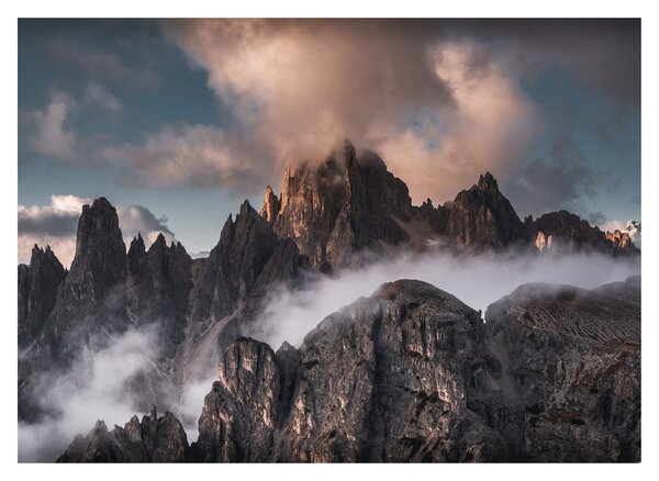 Staklena slika - Talijanski Dolomiti skriveni u magli (70x50 cm)
