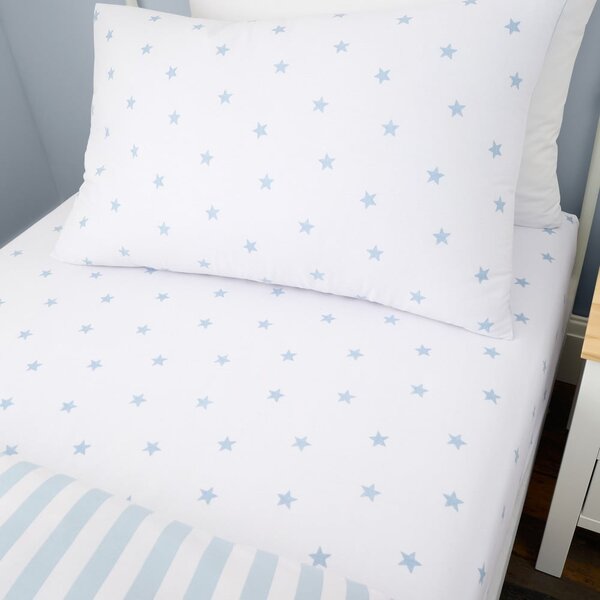 Bijela/plava pamučna dječja plahta s gumom za dječji krevetić 70x140 cm Mini Star & Stripes – Bianca