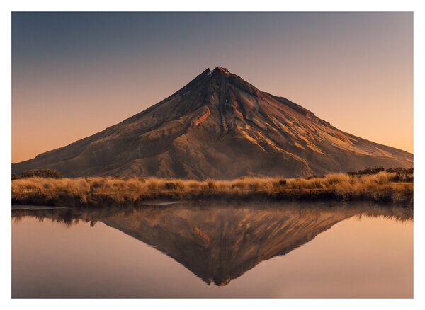 Staklena slika odsjaj planine Taranaki, Novi Zeland (70x50 cm)