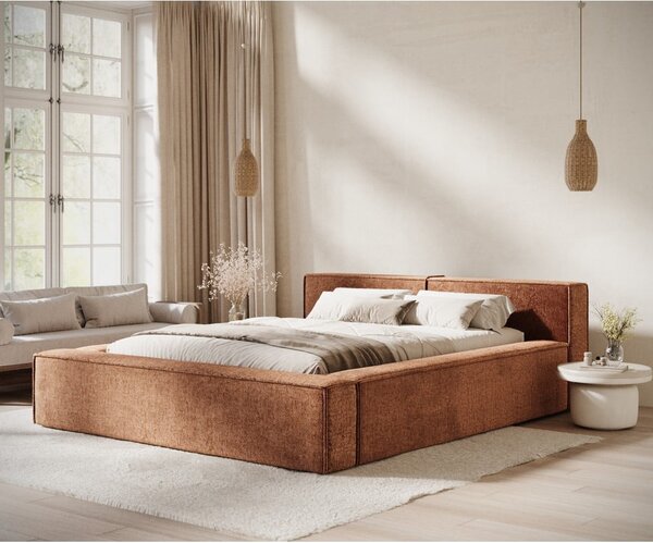 Narančasti tapecirani bračni krevet s prostorom za odlaganje s podnicom 160x200 cm Voliera – Maison de Rêve