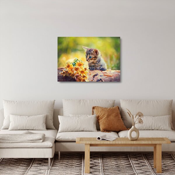 Staklena slika mačića koji gleda cvijet (70x50 cm)