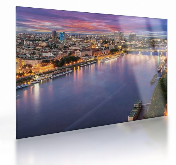 Staklena slika noćnog grada Bratislave s rijekom (70x50 cm)
