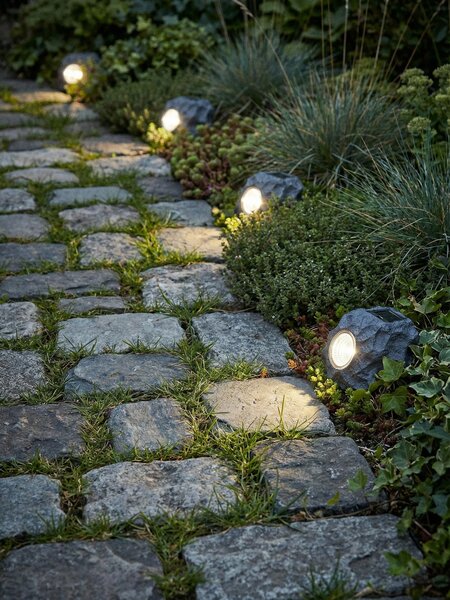 Sinsay - Vrtna solarna LED lampa u obliku kamena