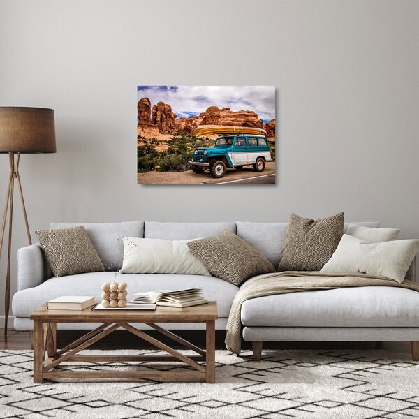 Staklena slika terenskog automobila u planinama (70x50 cm)