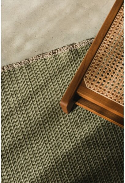 Kaki zeleni ručno rađen pamučan tepih 140x200 cm Handloom – Lorena Canals