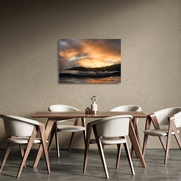 Staklena slika - plaža s oblačnim nebom (70x50 cm)